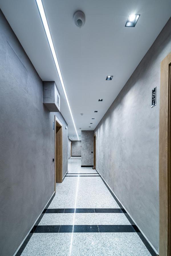 Sky Symphony Apartment Varna Bagian luar foto