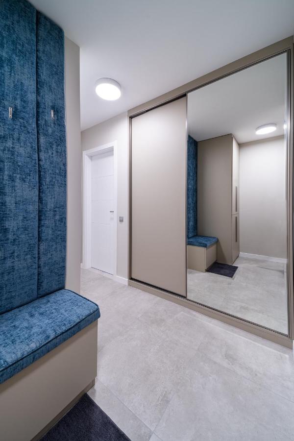 Sky Symphony Apartment Varna Bagian luar foto