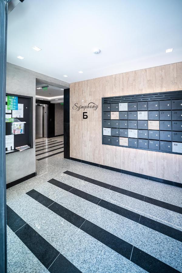 Sky Symphony Apartment Varna Bagian luar foto